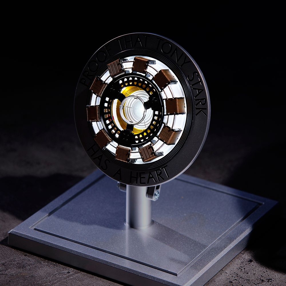 Iron Man Mark I Arc Reactor with Lights &ndash; Marvel Vault