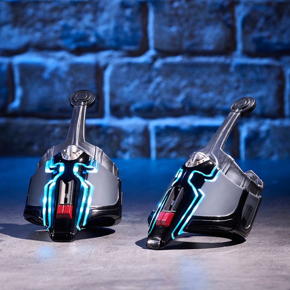 Spider-Man Nanotech Web-Shooters with Light and Sound Effects &ndash; Marvel Vault