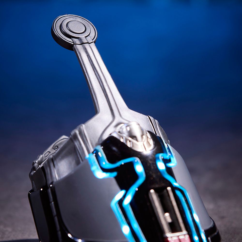 Spider-Man Nanotech Web-Shooters with Light and Sound Effects &ndash; Marvel Vault