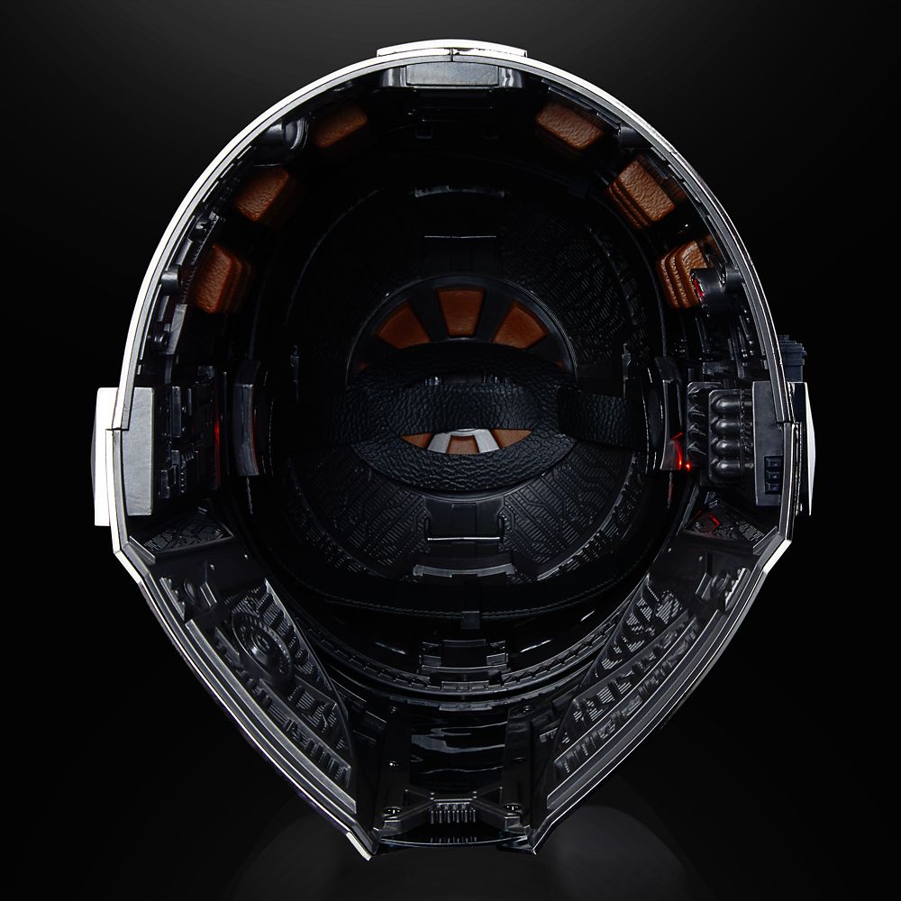 The Mandalorian Helmet - Star Wars The Black Series