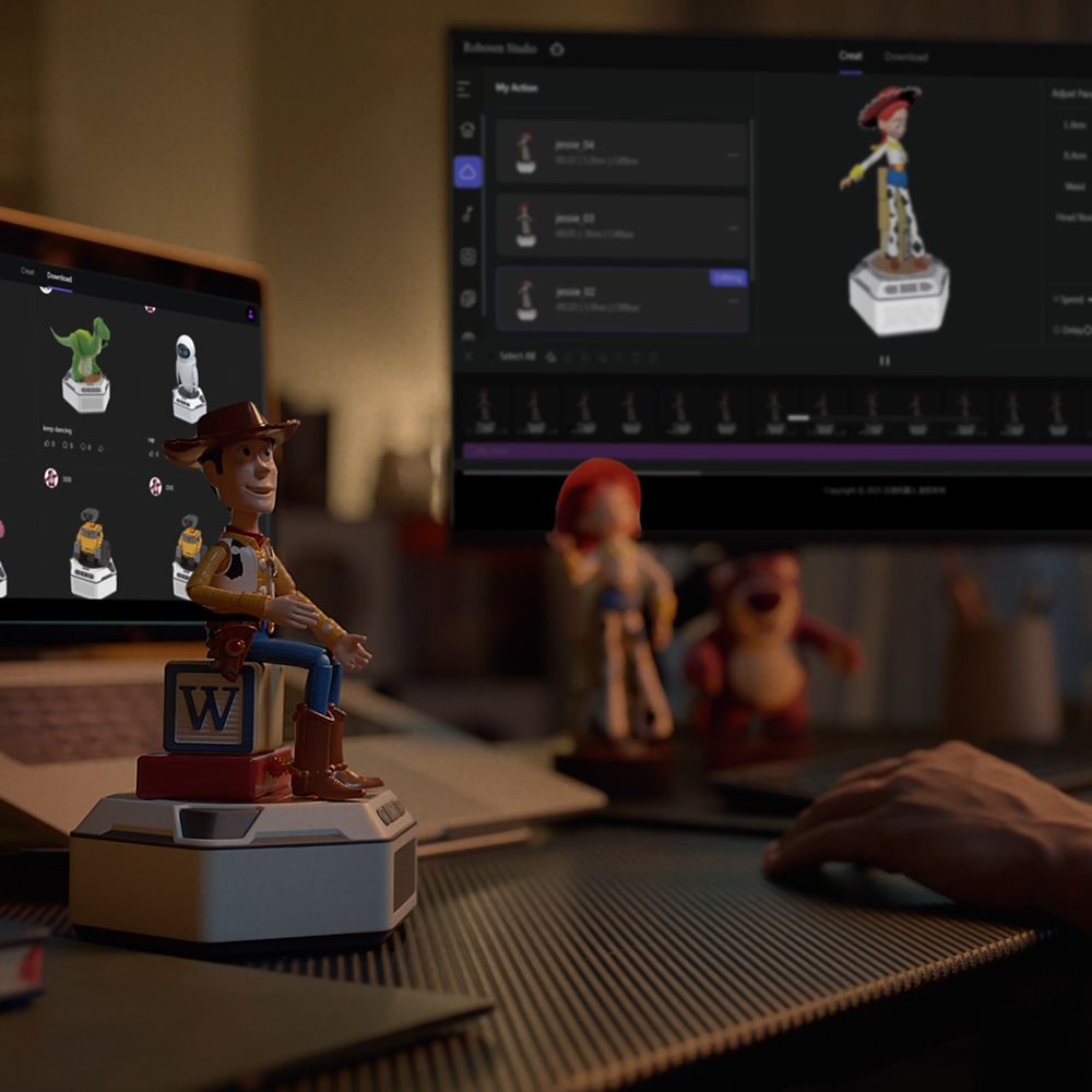 Woody and Jessie Robotic Mini Action Figure Set by Robosen &ndash; Toy Story