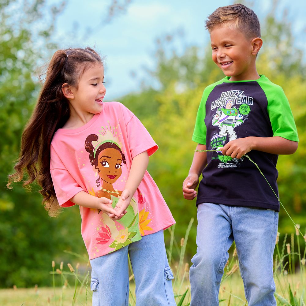 Buzz Lightyear Glow-in-the-Dark T-Shirt for Kids &ndash; Toy Story