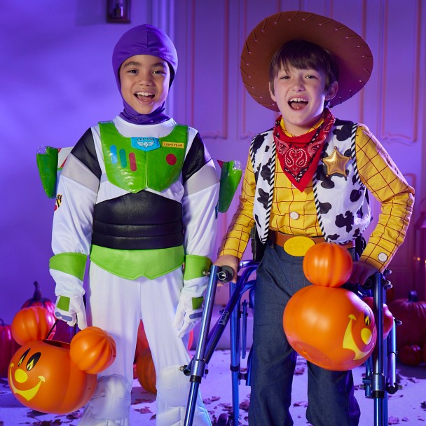 Buzz Lightyear Deluxe Toy Story Boys Costume Buzz Lightyear Deluxe Toy Story Boys Costume
