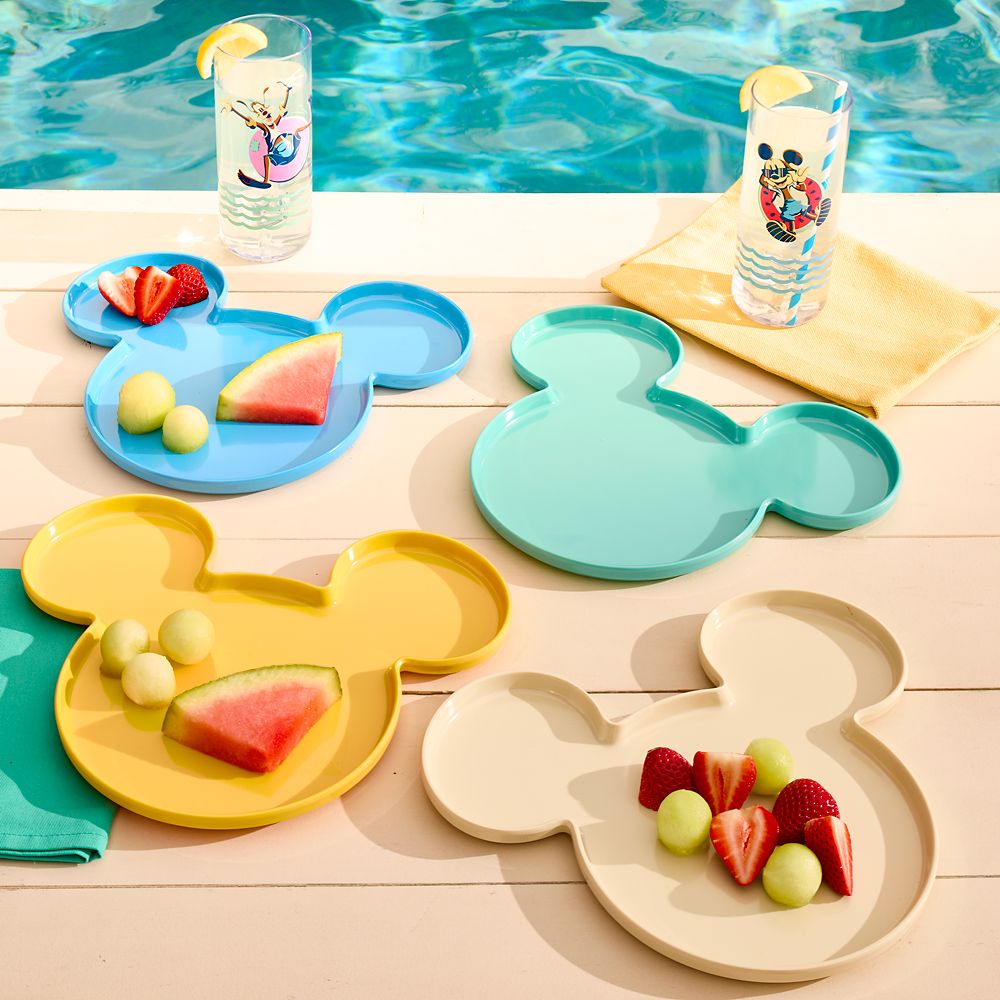 Mickey Mouse Icon Summer Fun Melamine Plate Set