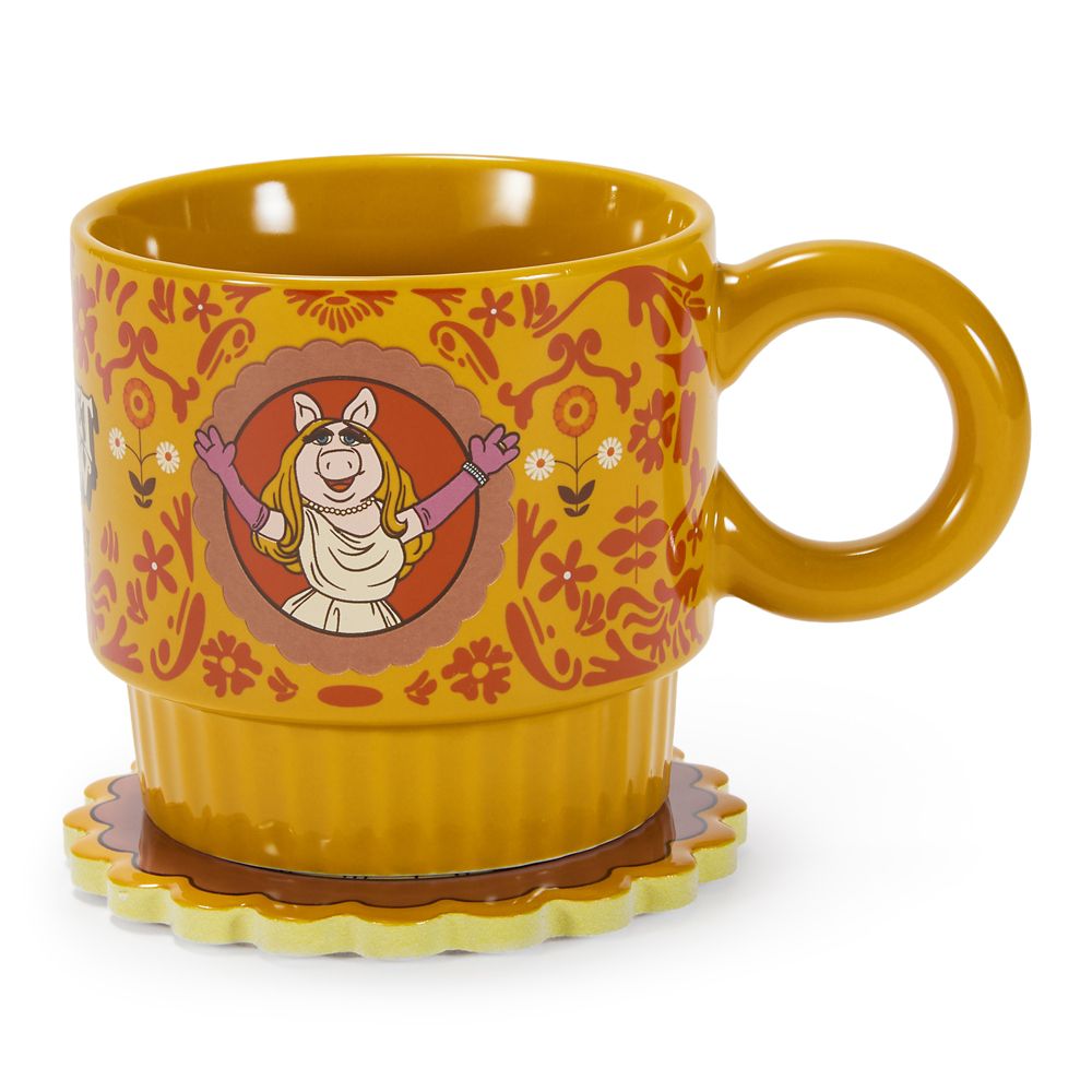 Miss Piggy Mug and Coaster Set &ndash; The Muppet Show 50th Anniversary &ndash; Exclusive