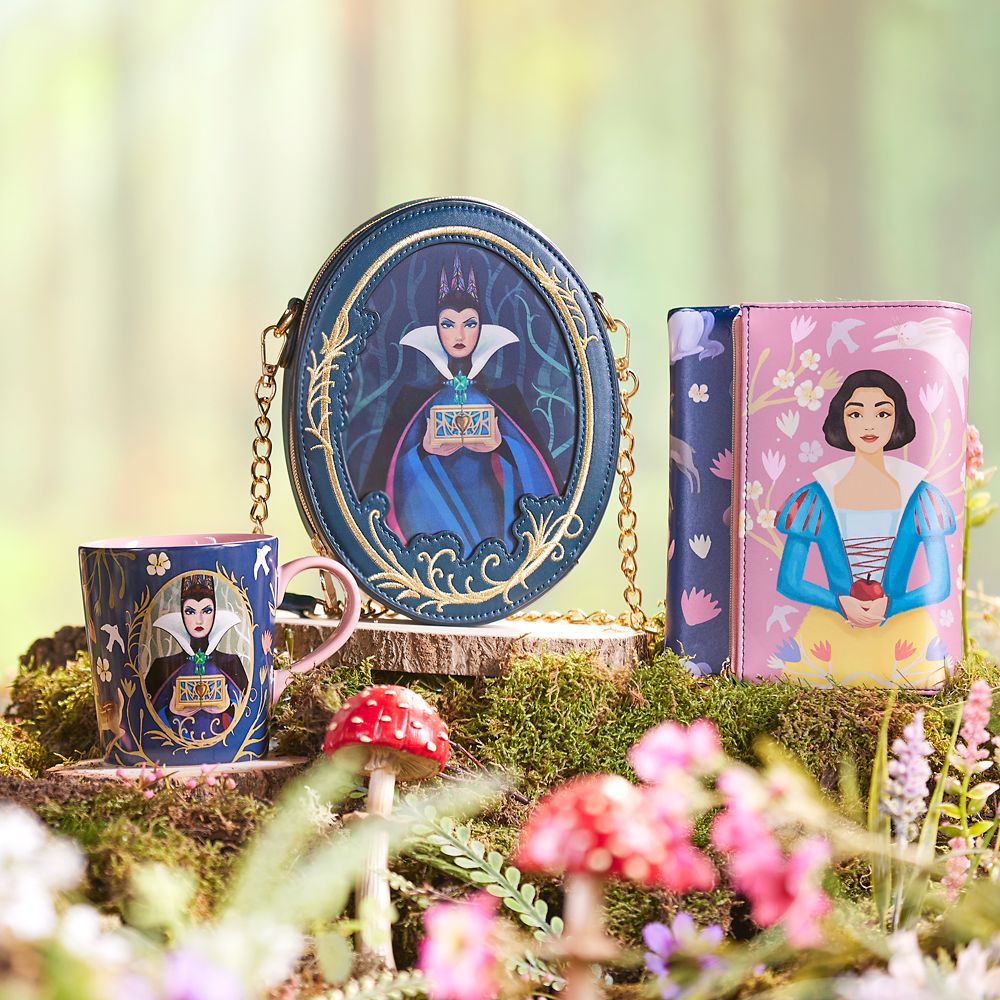 Snow White and the Evil Queen Mug - Disney's Snow White