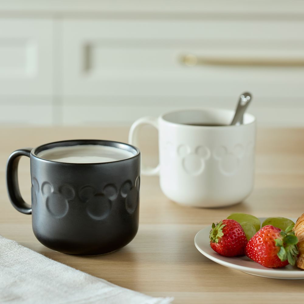 Mickey Mouse Icon Mug &ndash; Mickey Mouse Home Collection &ndash;&nbsp;Black