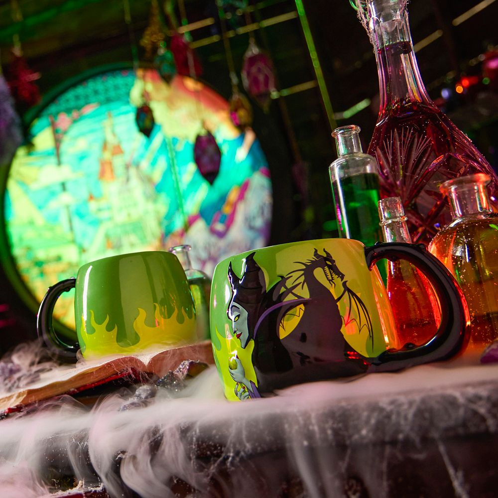 Maleficent and Dragon Sculpted Mug &ndash; Sleeping Beauty