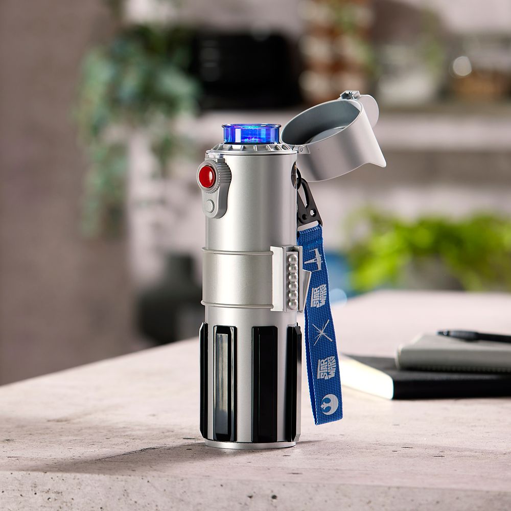 LIGHTSABER Light-Up and Sound Water Bottle &ndash; Star Wars