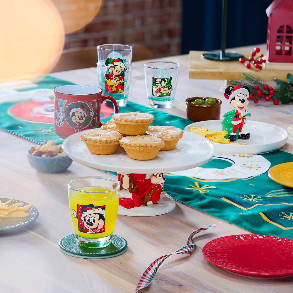 Mickey Mouse and Friends Holiday Glasses Set