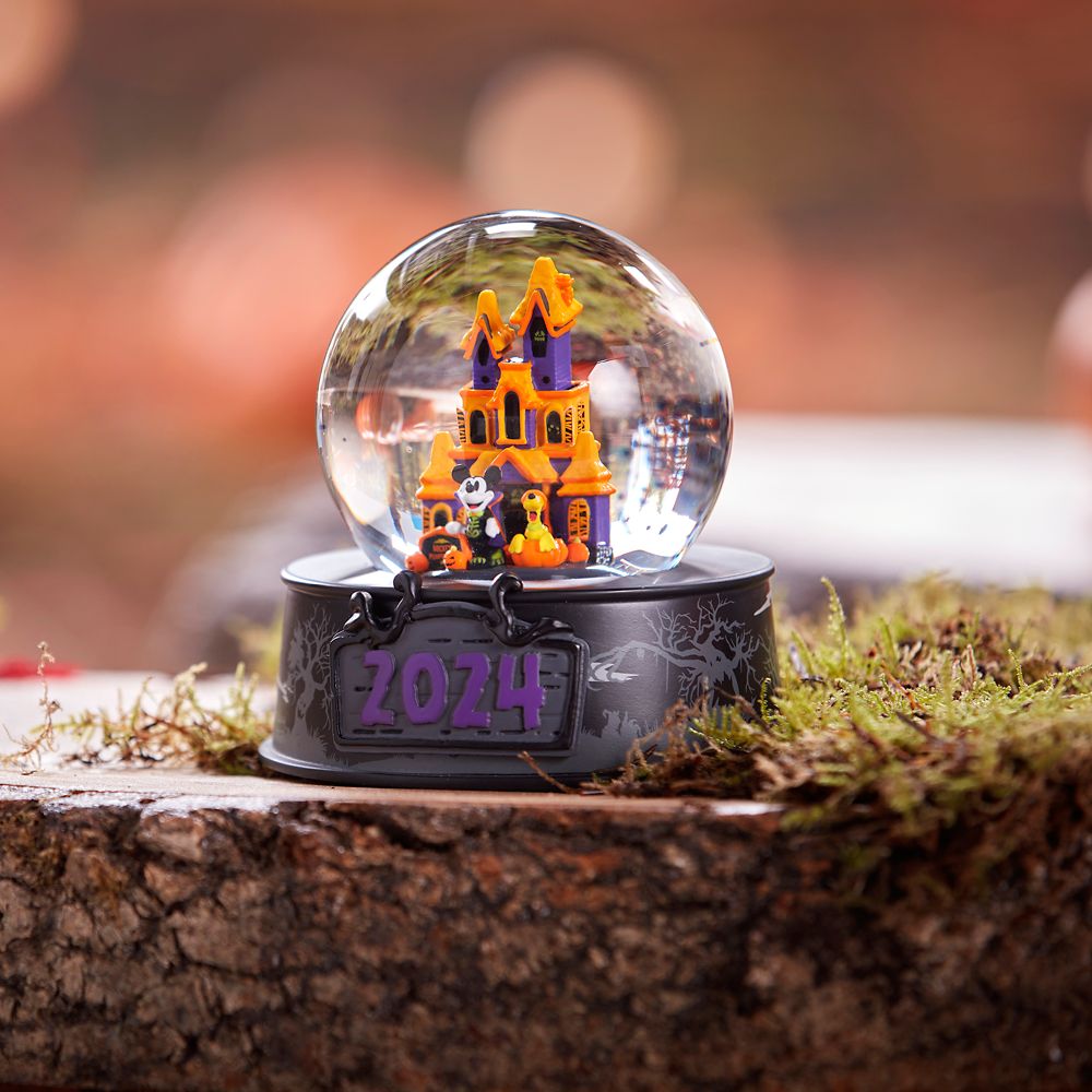 Mickey Mouse and Pluto Halloween 2024 Snowglobe
