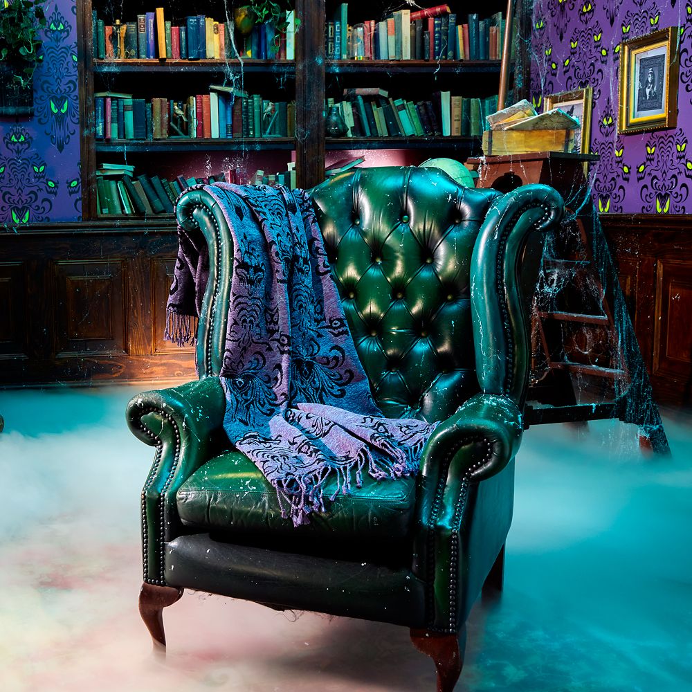 The Haunted Mansion Wallpaper Throw Blanket