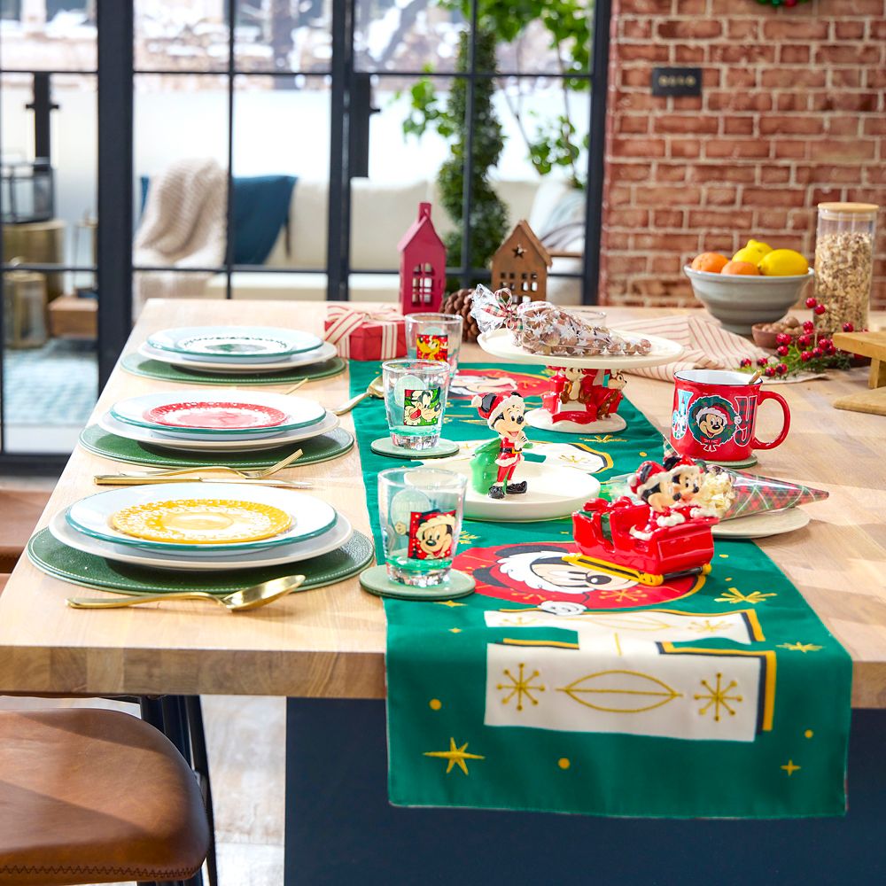 Mickey and Minnie Mouse Holiday Table Runner