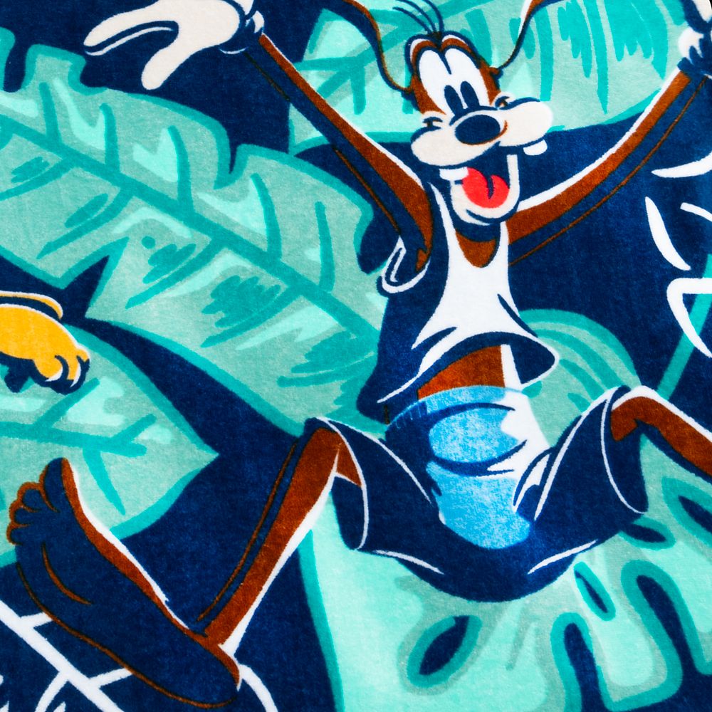 Mickey Mouse and Friends Summer Fun Beach Towel