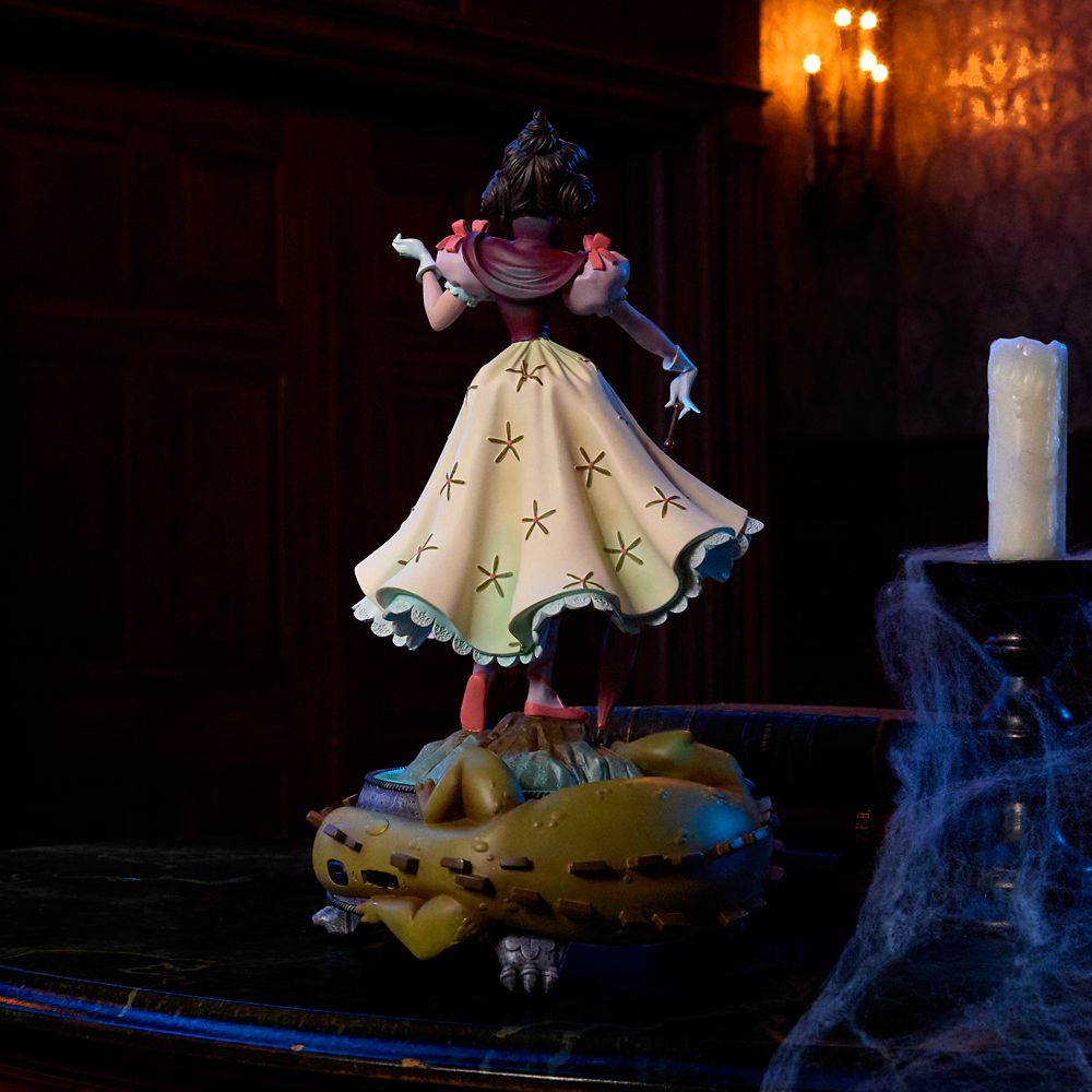 Sarah ''Sally'' Slater Light-Up Figure &ndash; The Haunted Mansion