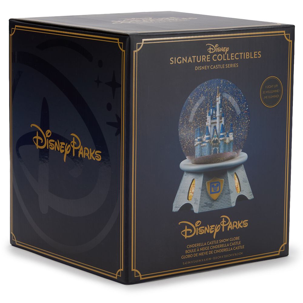 Cinderella Castle Light-Up Snow Globe &ndash; Walt Disney World