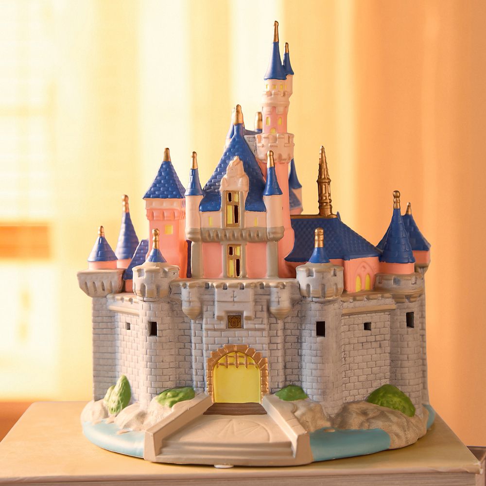 Sleeping Beauty Castle Light Up Figure &ndash; Disneyland &ndash; Disney Signature Collectibles Small Kingdom &ndash; D23: The Ultimate Disney Fan Event