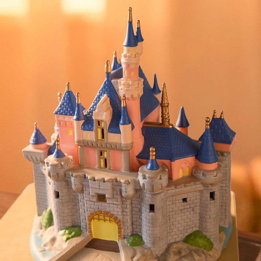 Sleeping Beauty Castle Light Up Figure &ndash; Disneyland &ndash; Disney Signature Collectibles Small Kingdom &ndash; D23: The Ultimate Disney Fan Event
