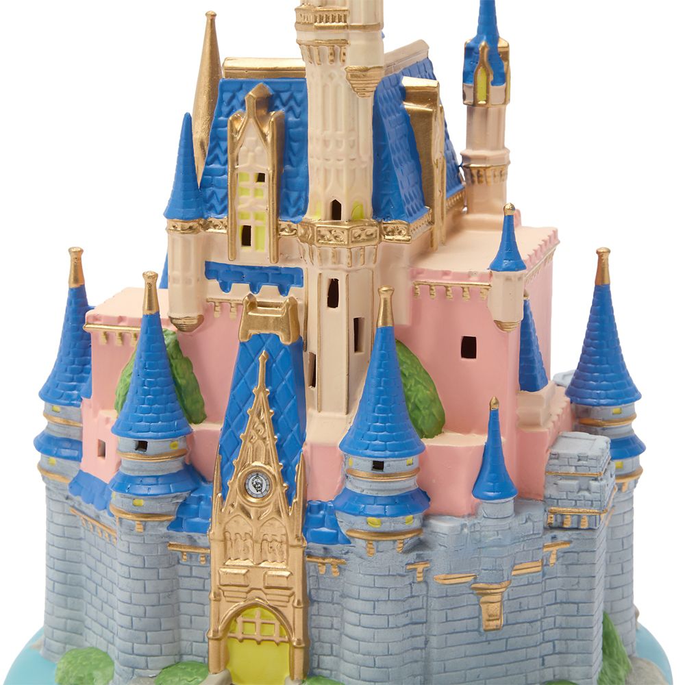 Cinderella Castle Light Up Figure &ndash; Walt Disney World &ndash; Disney Signature Collectibles Small Kingdom &ndash; D23: The Ultimate Disney Fan Event