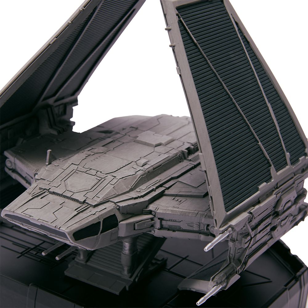 TIE Echelon Vehicle Figure with Light Effect - Star Wars Galaxy's Edge