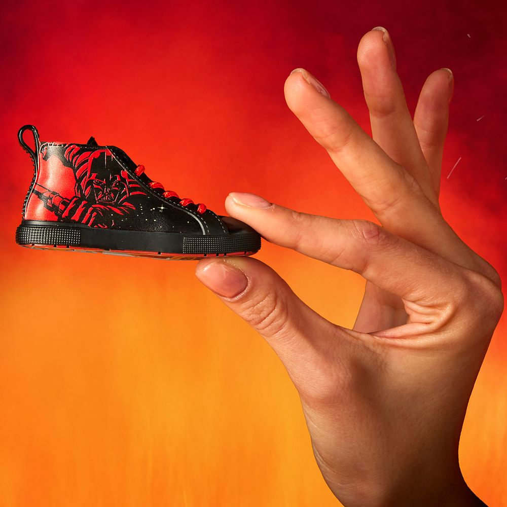 Revenge of the Sith Disney Lacers Limited Edition Vinyl Collectible Figure – Star Wars