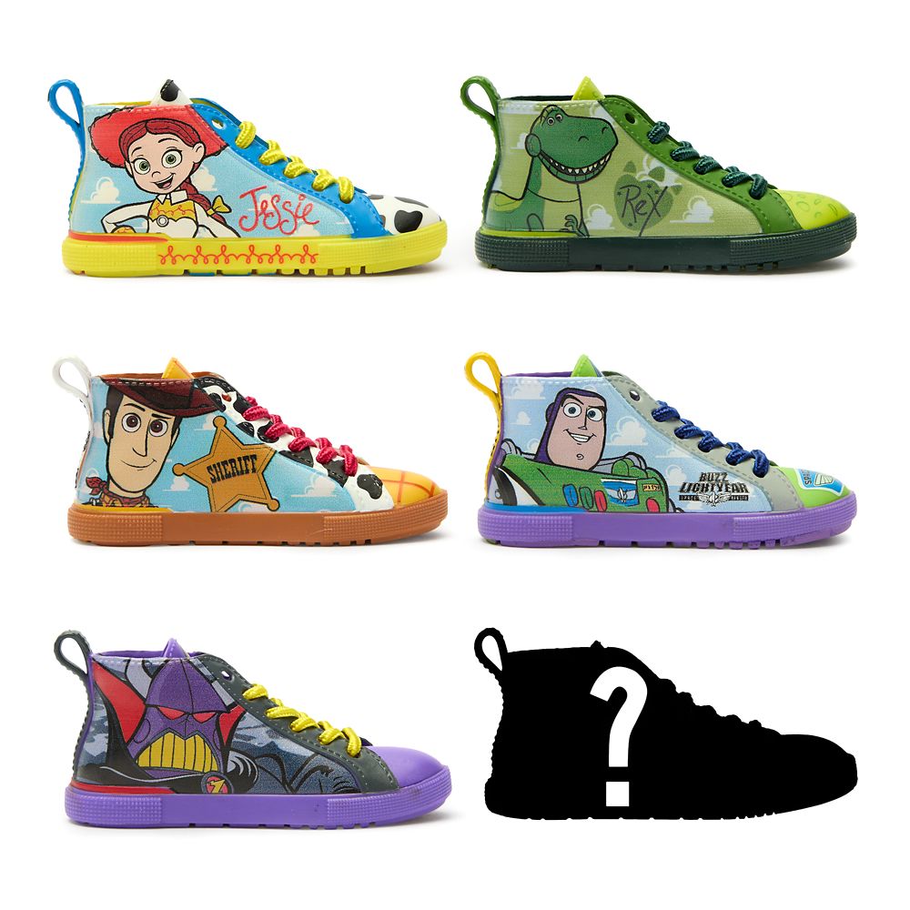 Disney Lacers Mystery Vinyl Collectible Figure Set – Series Six