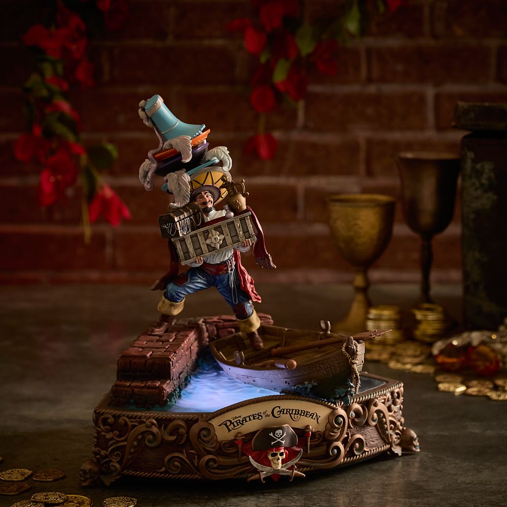 Pirates of the Caribbean Light-Up Figure
