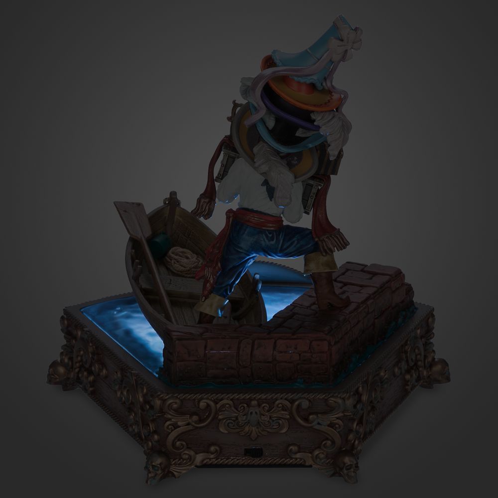 Pirates of the Caribbean Light-Up Figure
