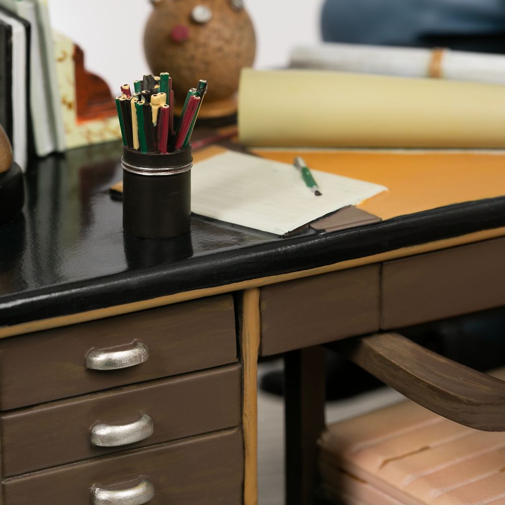 Walt Disney Talking Figure – Disneyland 70th Anniversary