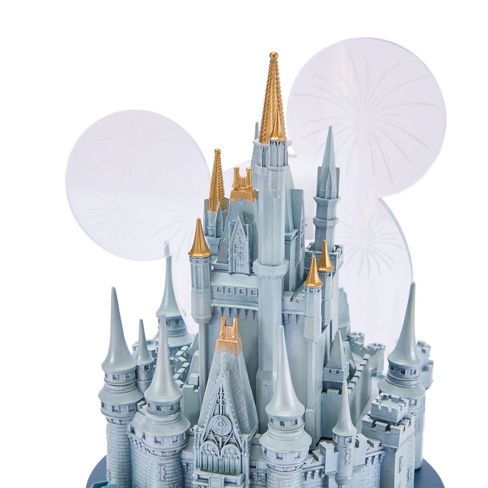 Cinderella Castle Light-Up Figurine &ndash; Walt Disney World