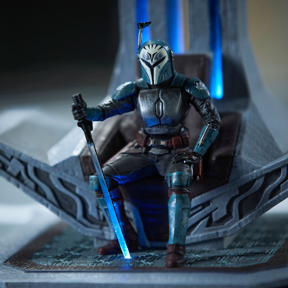 Bo-Katan Kryze Light Up Figure - Star Wars Galaxy's Edge