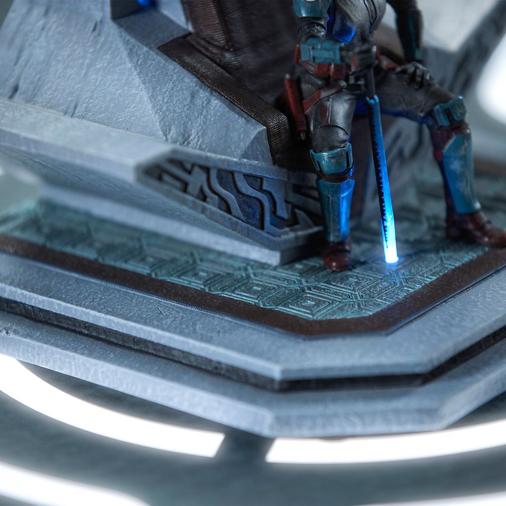 Bo-Katan Kryze Light Up Figure - Star Wars Galaxy's Edge