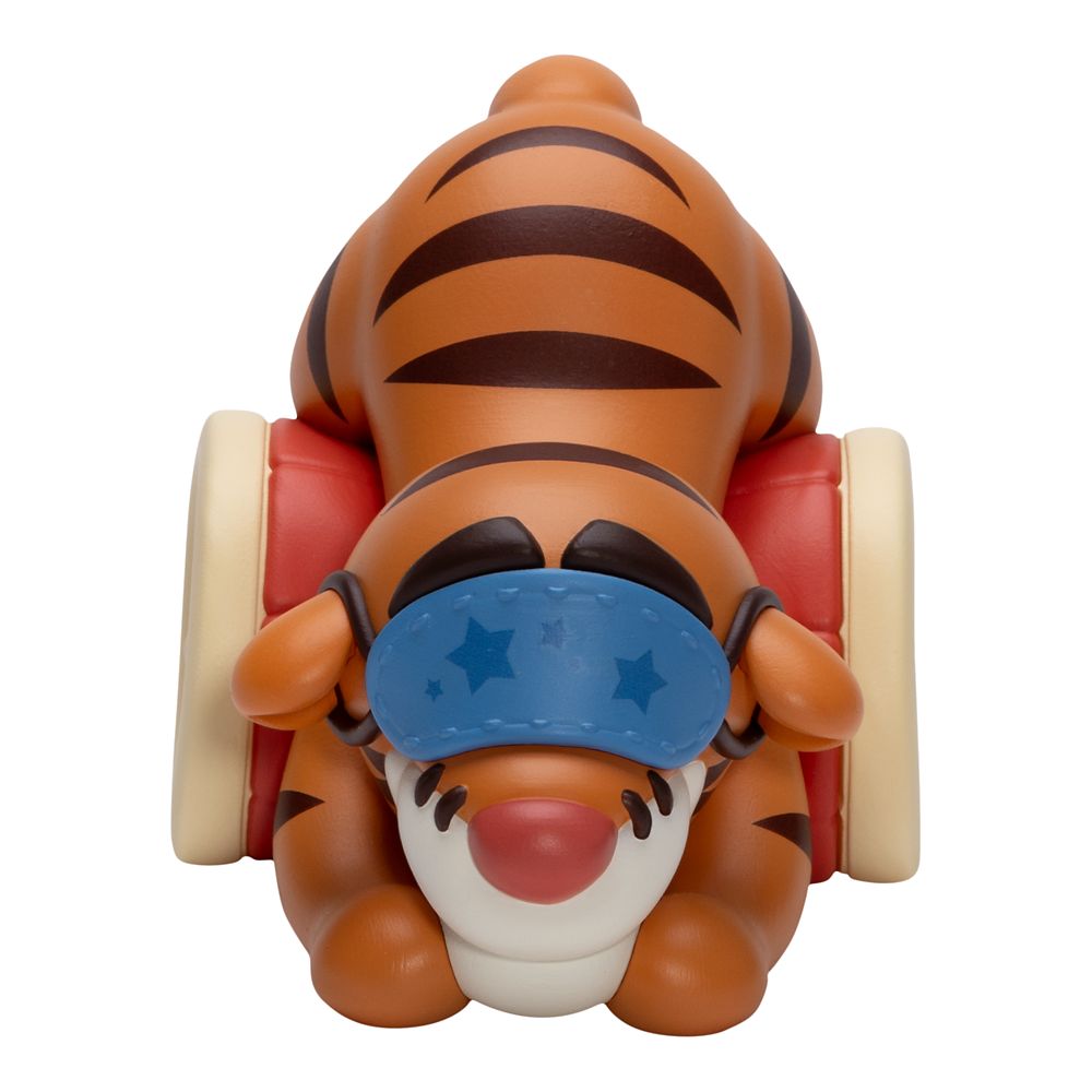Winnie the Pooh ''Sweet Dreams'' Mystery Figurine Blind Box by Beast Kingdom