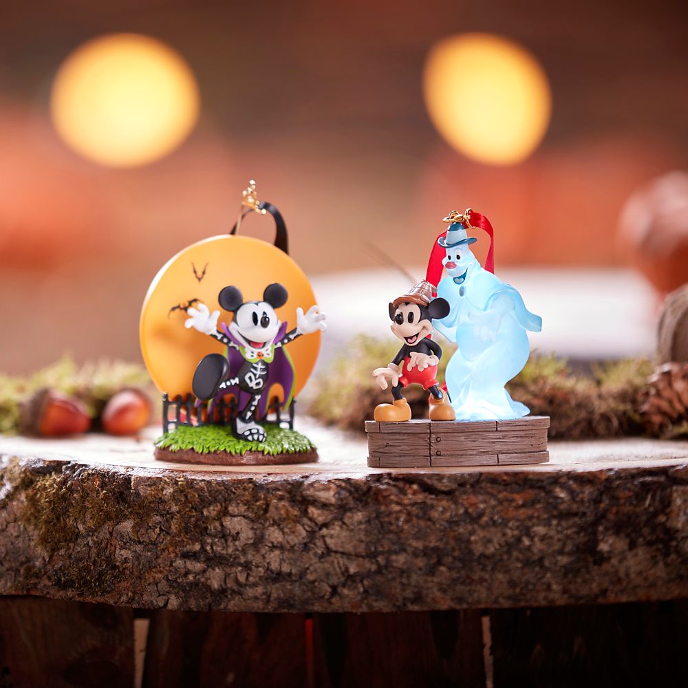 Mickey Mouse and Ghost Halloween Light-Up Ornament &ndash; Lonesome Ghosts
