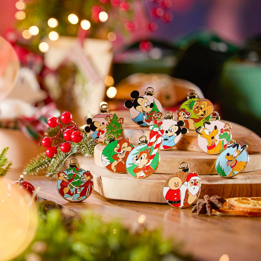 Pluto's Christmas Tree Mystery Pin Set Blind Pack &ndash; Limited Release