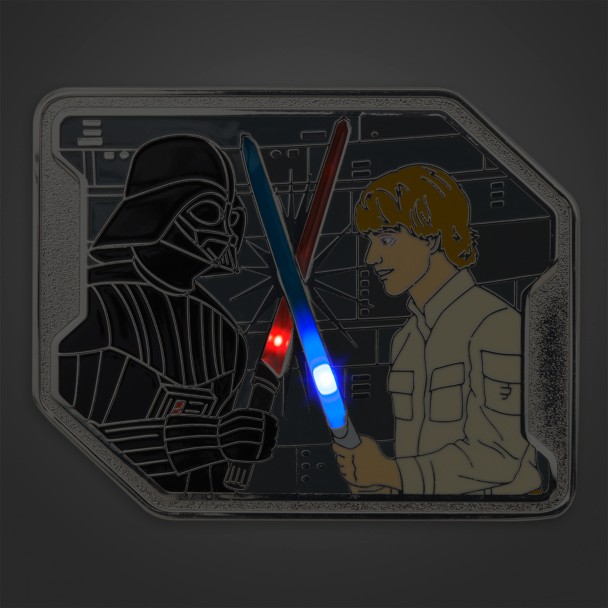 Luke Skywalker and Darth Vader Light-Up Jumbo Pin – Star Luke Skywalker and Darth Vader Light-Up Jumbo Pin – Star