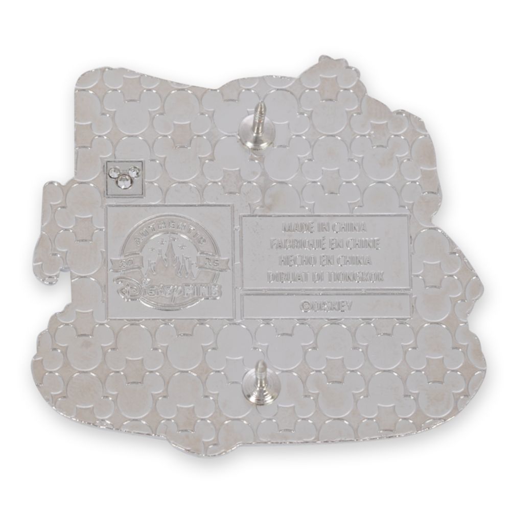 Alice and Queen of Hearts Pin - Alice in Wonderland