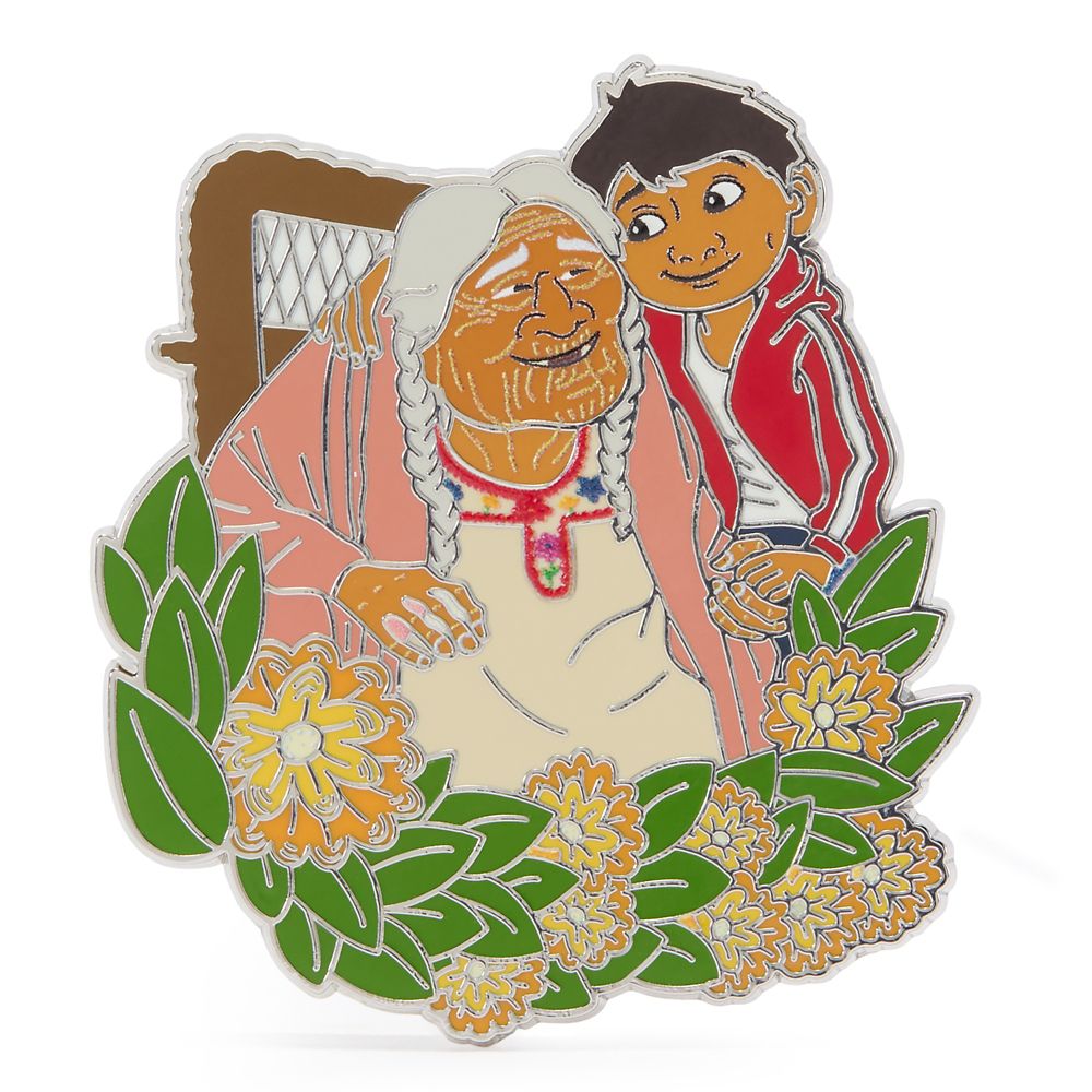 Miguel and Great Grandmother Coco Pin &ndash; Coco