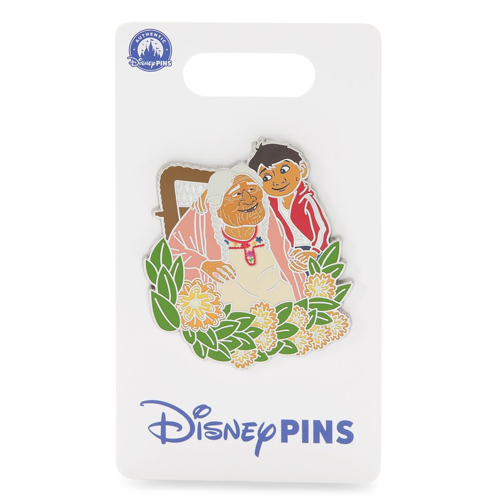 Miguel and Great Grandmother Coco Pin &ndash; Coco