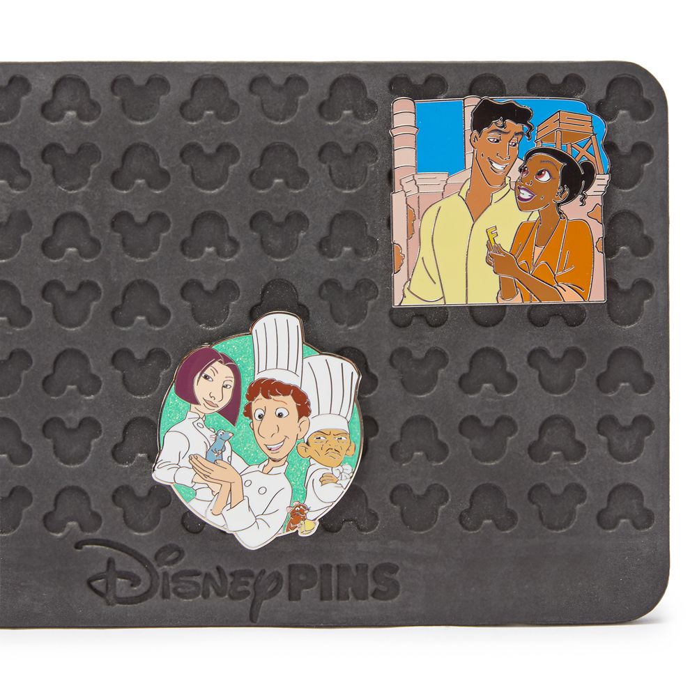 Disney Pin Trading Premium Insert Sheet &ndash; Small