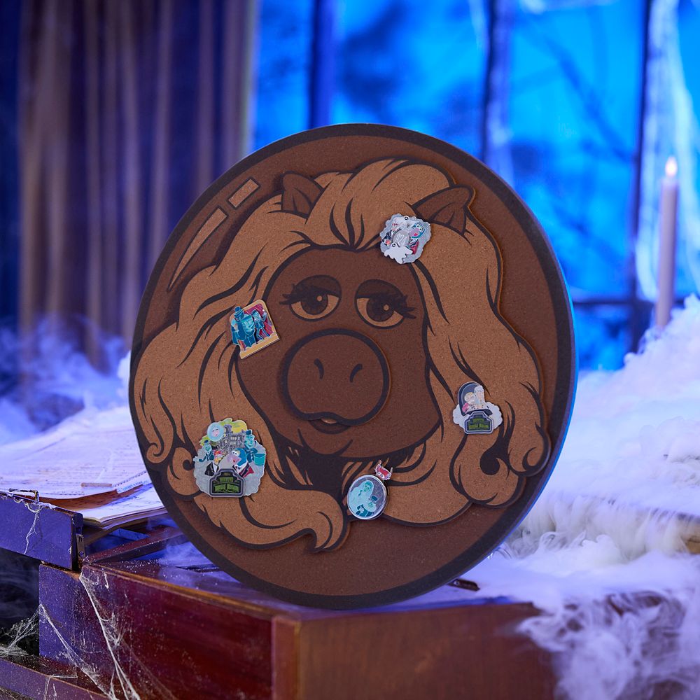Miss Piggy Pin Collector's Cork Board with Statler & Waldorf Pin &ndash; Muppets Haunted Mansion &ndash; Limited Release