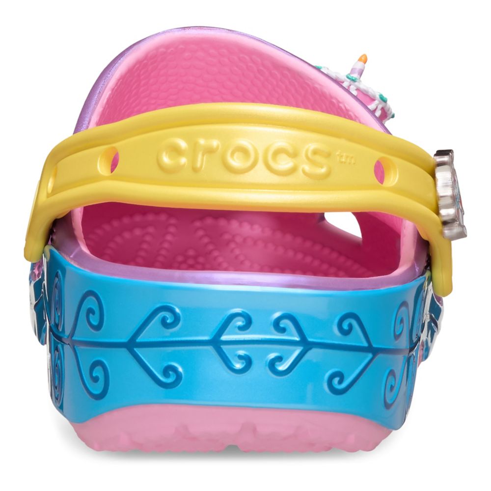 Alice in Wonderland 75th Anniversary Clogs for Adults by Crocs &ndash; D23: The Ultimate Disney Fan Event