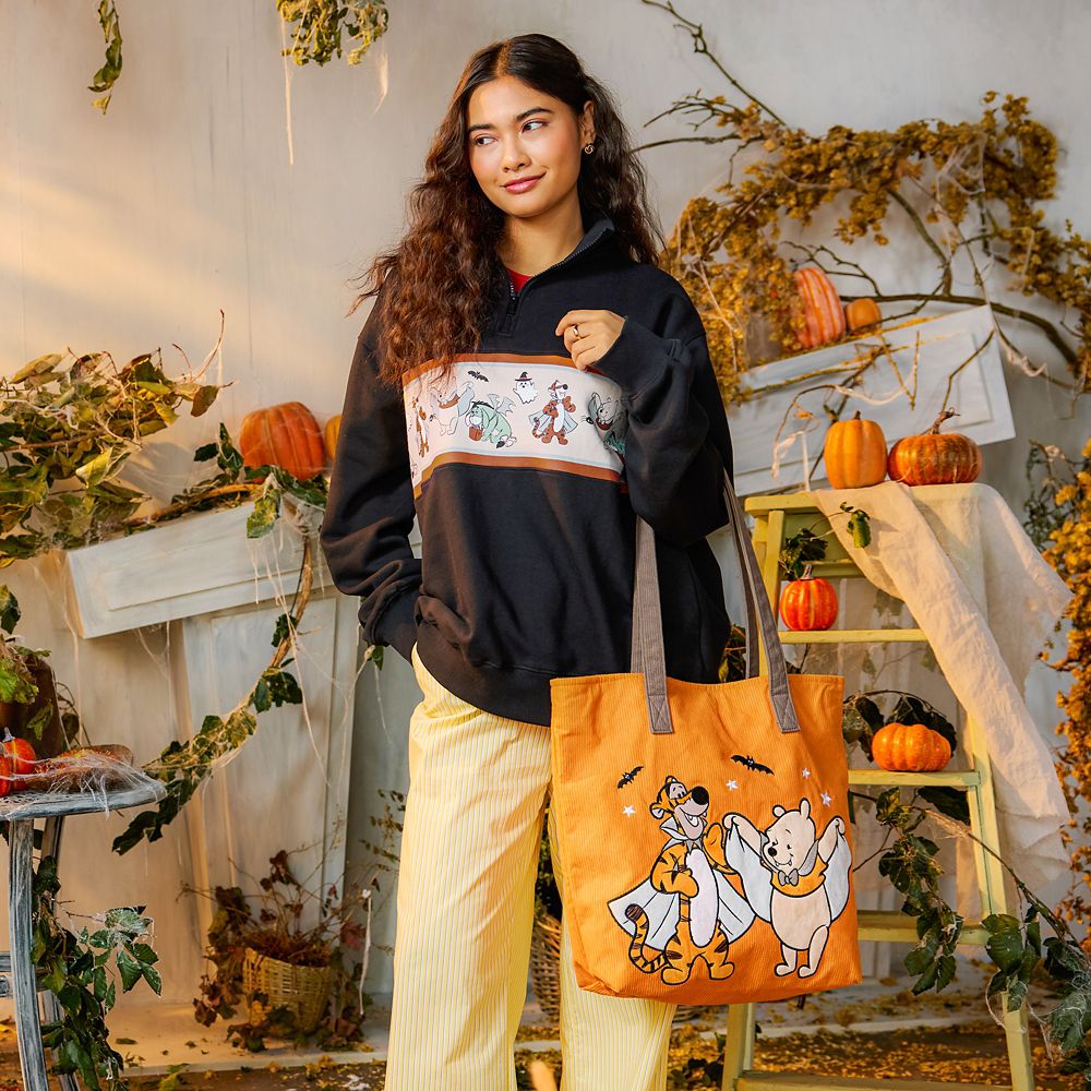 Winnie the Pooh and Pals Halloween Tote &ndash; Exclusive