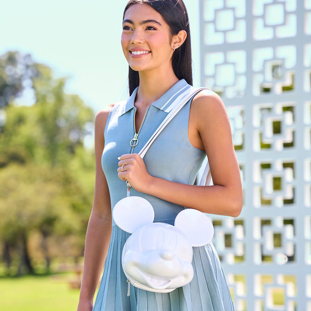 Mickey Mouse Molded Loungefly Bag – White