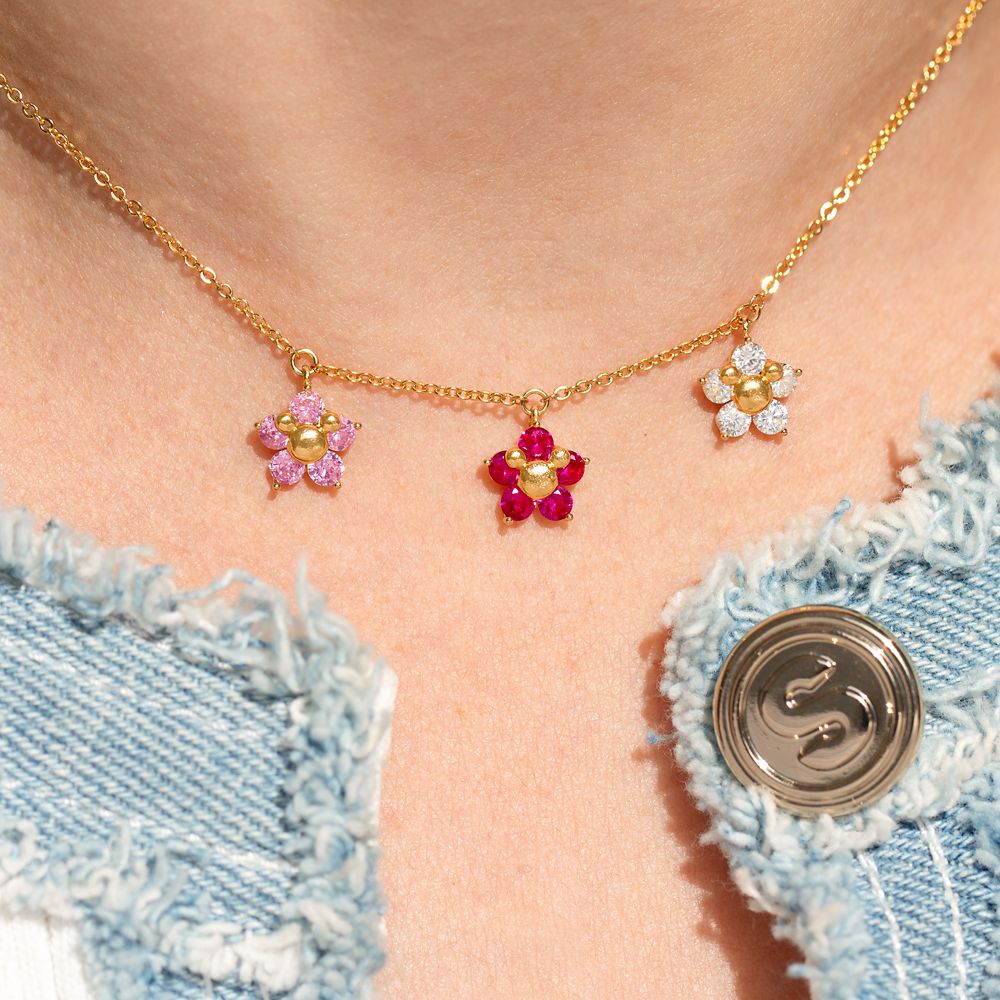 Mickey Mouse Icon Daisy Necklace by Girls Crew