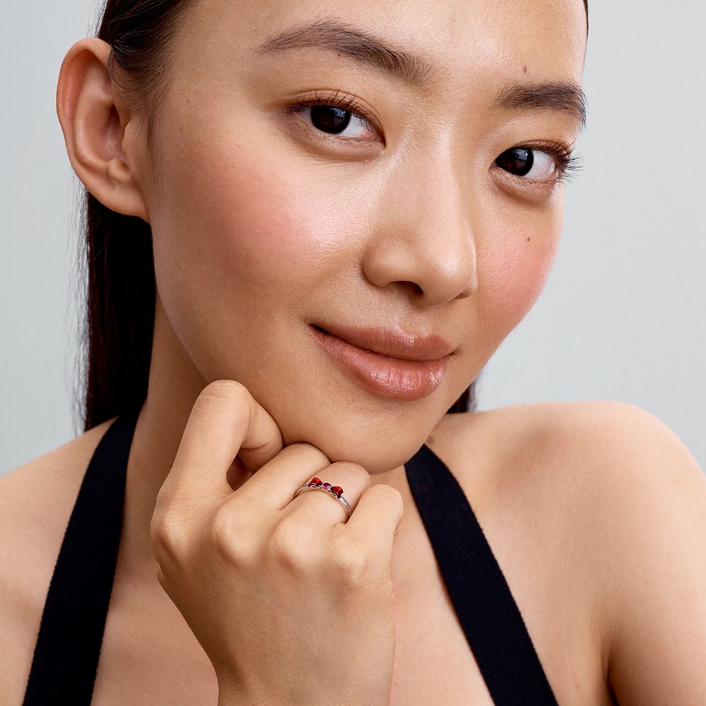 Snow White Bow Ring by Pandora