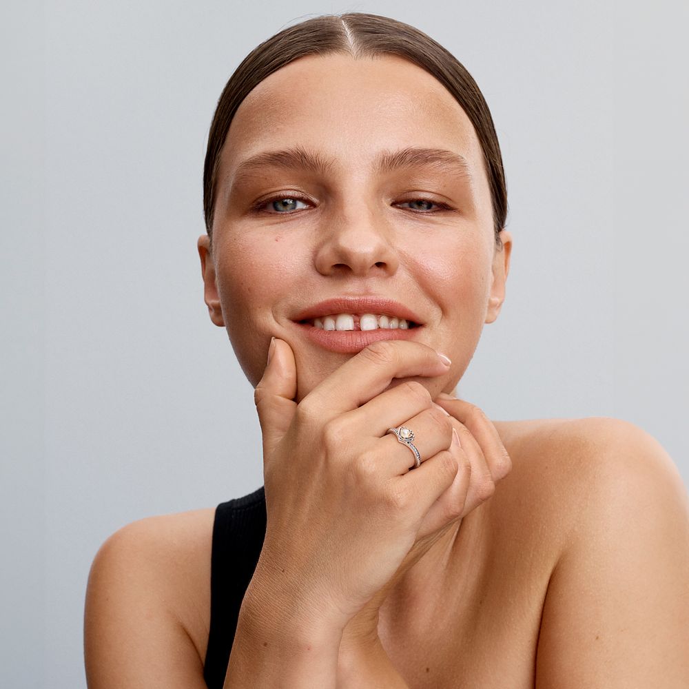 Ariel Shell Ring by Pandora &ndash; The Little Mermaid