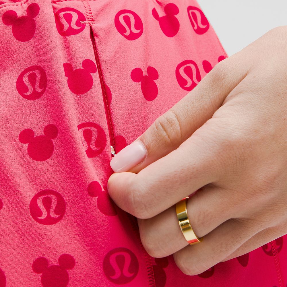 Mickey Mouse Icon Hotty Hot Shorts for Women by lululemon