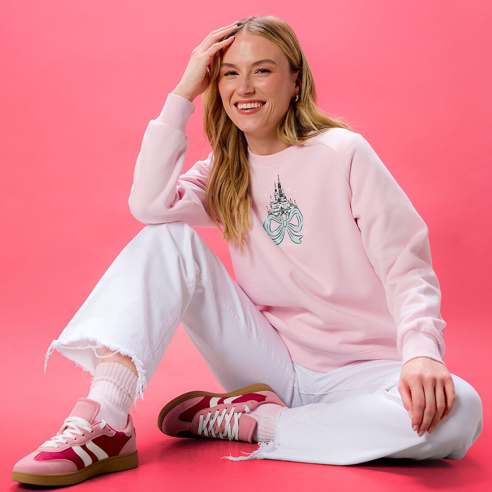 Cinderella Castle Pullover Sweatshirt for Women &ndash; Walt Disney World