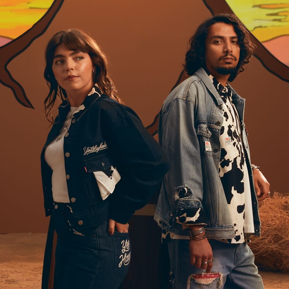 ディズニーストア トイストーリー デニムジャケット L Toy Story Denim Trucker Jacket for Women by Levi's – 30th